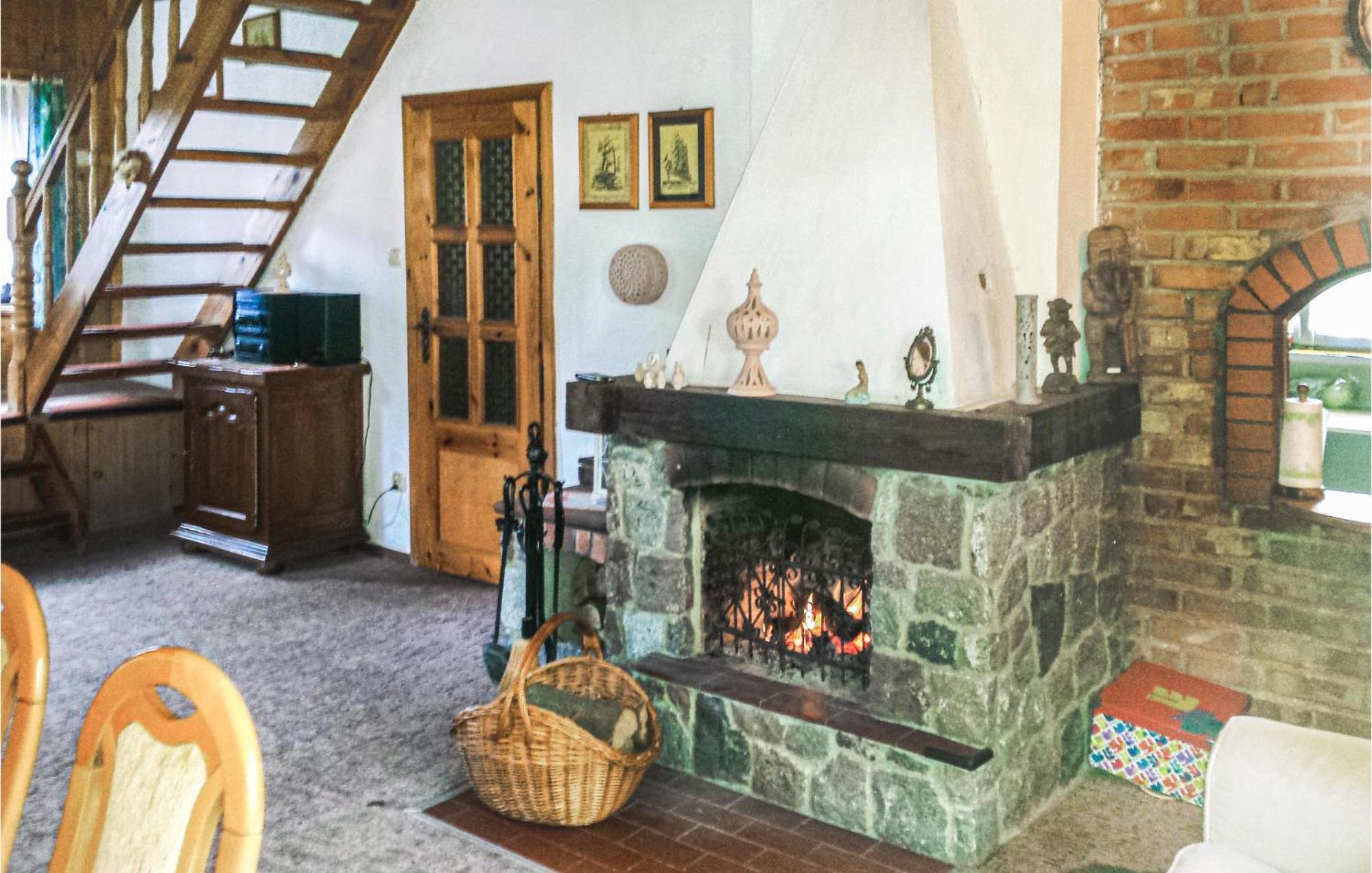 3 Bedroom Stunning Home In Dziemiany Exteriér fotografie
